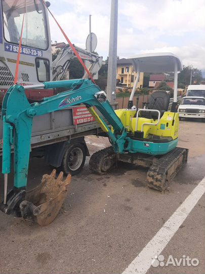 Эксковаторщик на мини эксковатор