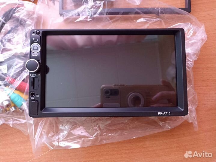 Магнитола 2 din с доп. проводами для Тойоты