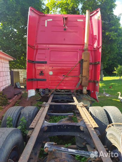 Volvo VNL 64T, 2002