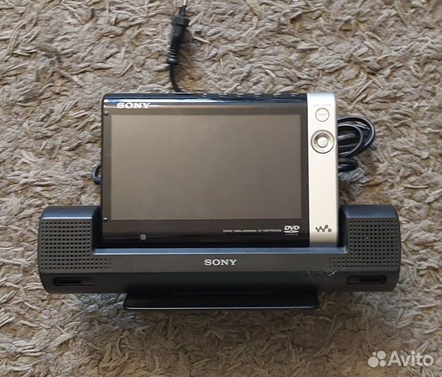 Dvd проигрыватель sony Walkman D-VE7000s