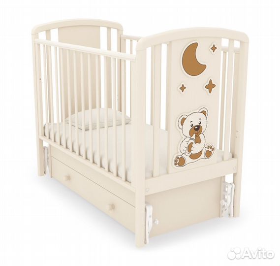 Детская кроватка с универсальным маятником