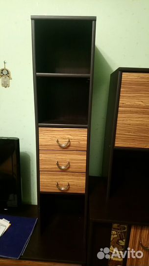 Стенка из 8 шкафчиков