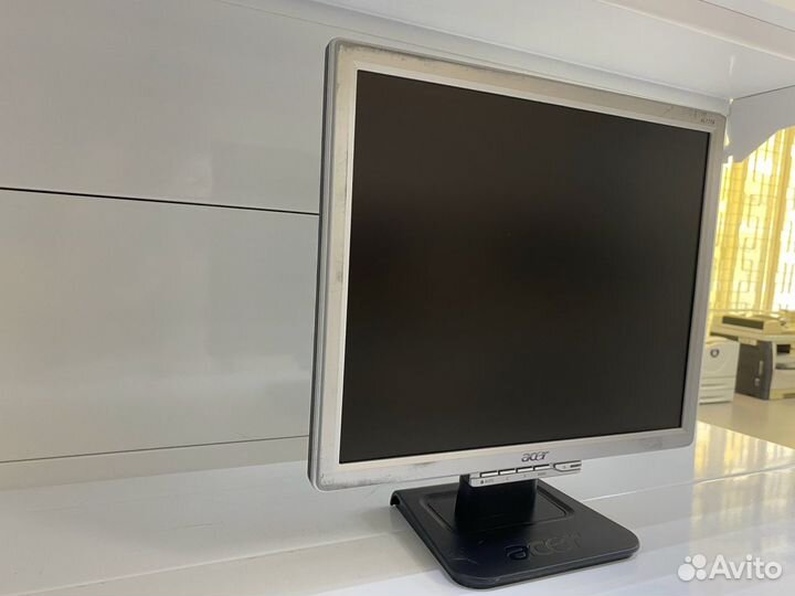 Монитор Acer AL1716