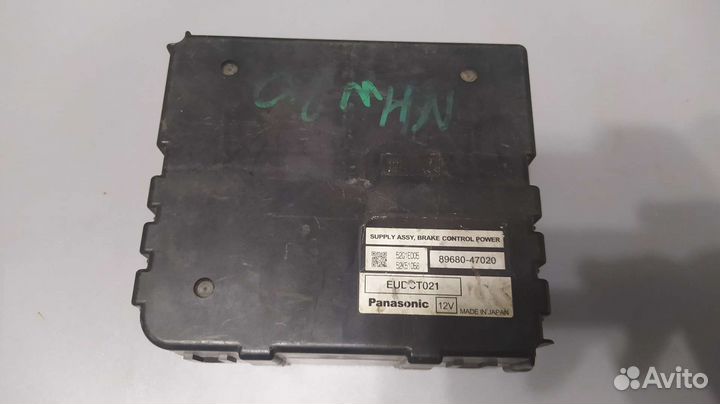 Блок управления тормозами Toyota Prius 89680-47020