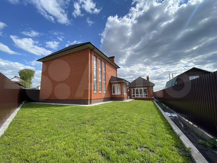 Дом 314,4 м² на участке 7,1 сот.