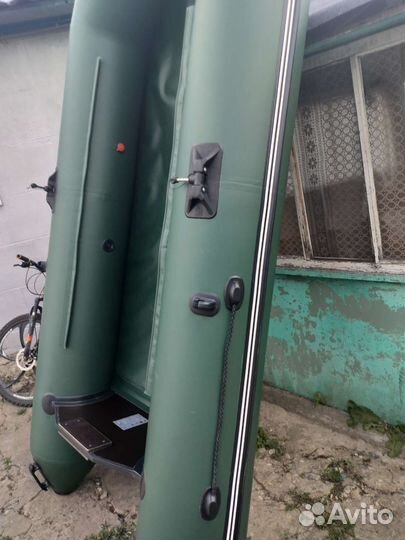 Лодка Муссoн