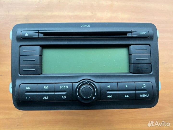 Магнитола Skoda Fabia combi BXW 2009