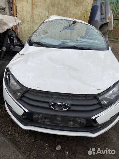 Лада Гранта 2019 г. мотор 1,6 МКПП по запчастям