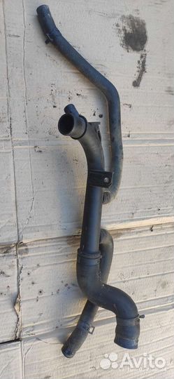 Патрубок системы охлаждении Chevrolet Captiva 2.4