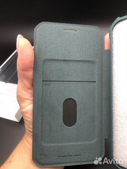 Чехол-книжка на iPhone 13 pro