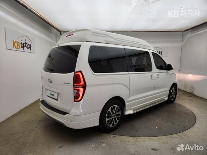 Hyundai Grand Starex 2.5 AT, 2019, 72 000 км