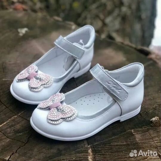 Детские туфли