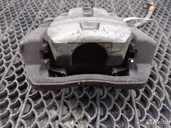 Суппорт задний правый Subaru Tribeca WX