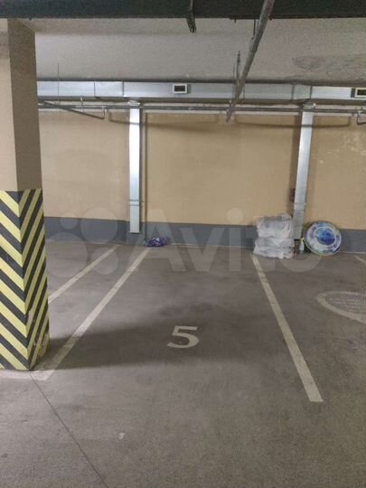 Машиноместо, 12 м²