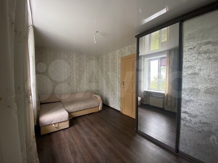 Комната 33,2 м² в 4-к., 3/3 эт.