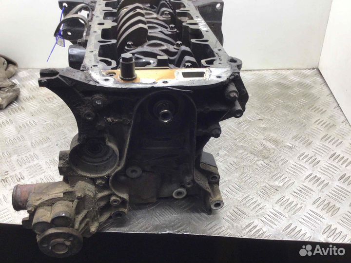 Блок цилиндров Opel Zafira Z16xep