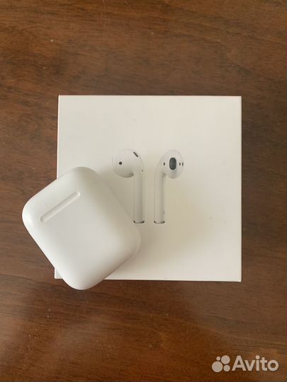 Наушники Apple Airpods