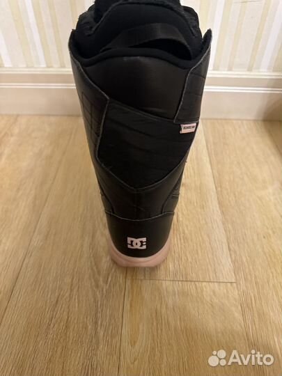 Сноубордические ботинки 38 маломерят