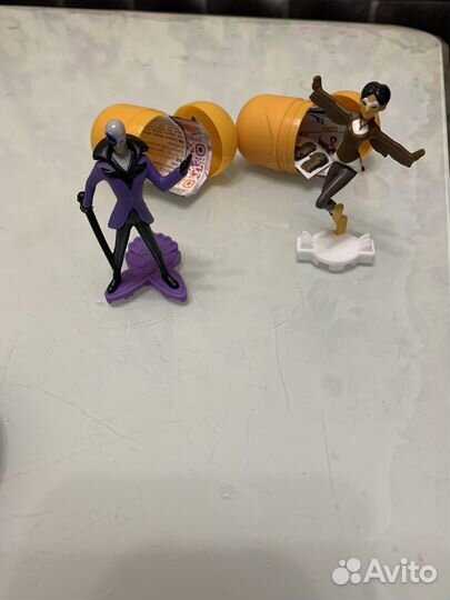 Фигурки из киндер сюрприза «Леди баг и Супер-Кот»