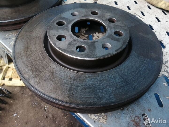 Тормозные диски передние Opel Corsa D