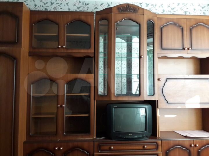 Комната 13 м² в 9-к., 2/5 эт.