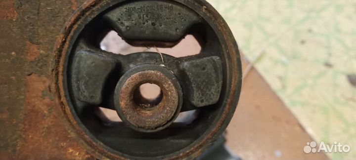 Рычаги передней подвески Митсубиси Лансер 9