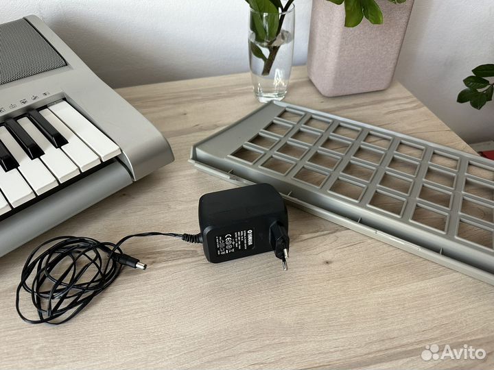 Синтезатор yamaha psr e303