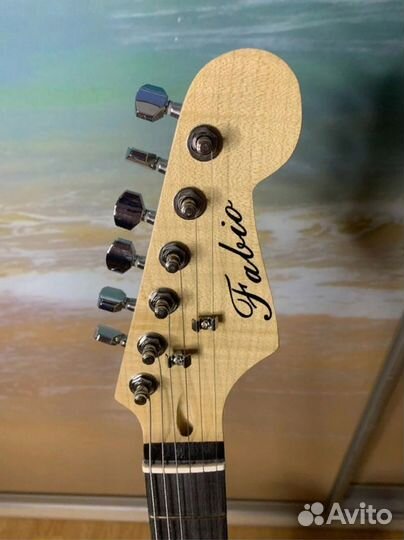 Электрогитара