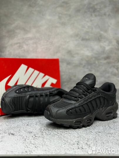 Кроссовки Nike Air Max Tailwind 4