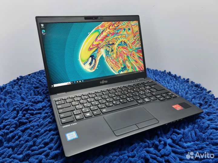 Ноутбук Fujitsu LifeBook i5 16/256 IPS Вес 900гр