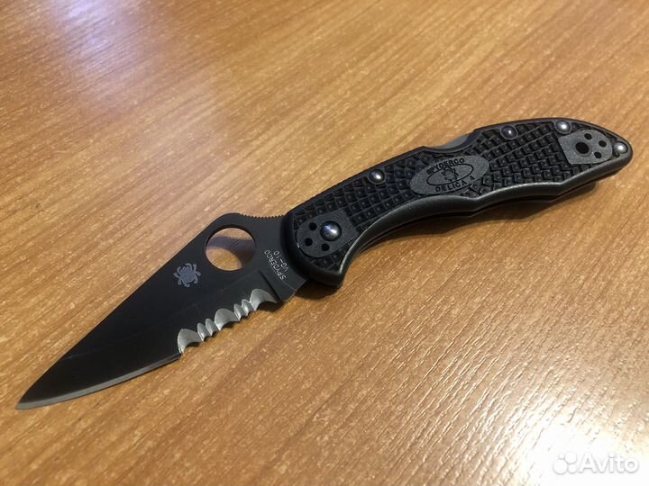 Нож Spyderco Delica 4