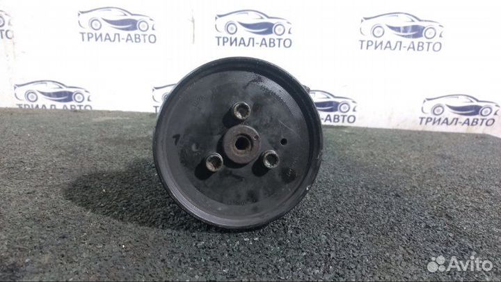 Насос гур Q7