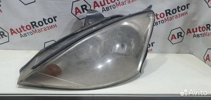 Фара галогеновая левая Ford Focus седан