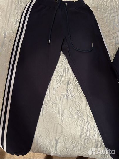 Костюм спортивный