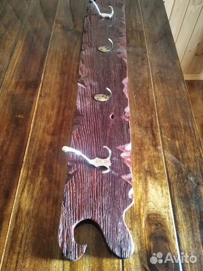 Вешалка из массива дерева