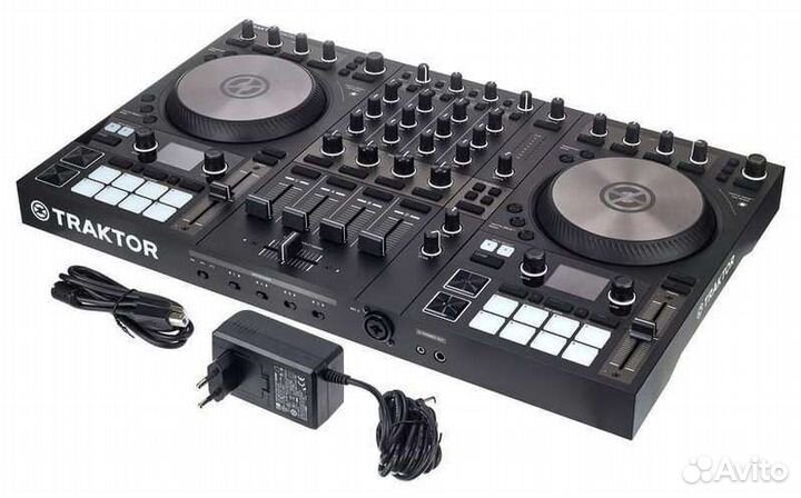 Dj контроллер traktor Kontrol S4 mk 3