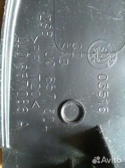 Накладка торпедо боковая правая Skoda Octavia A4