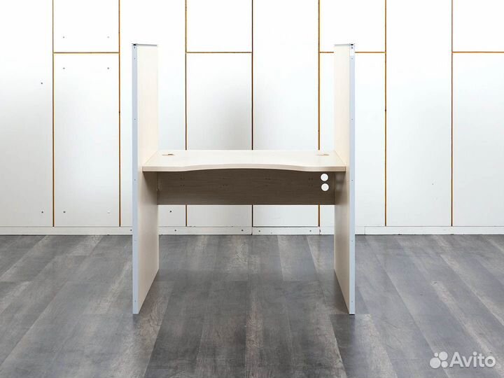 Стол для персонала