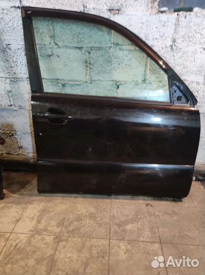 Дверь передняя правая Toyota Land Cruiser Prado120