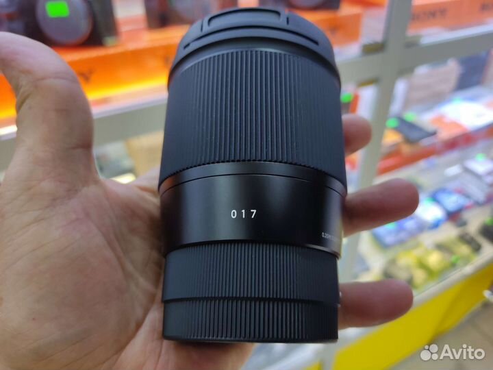 Sigma 16mm f/1.4 DC DN Sony E витрина S№52988125