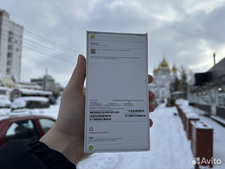 iPhone 16e, 128 ГБ