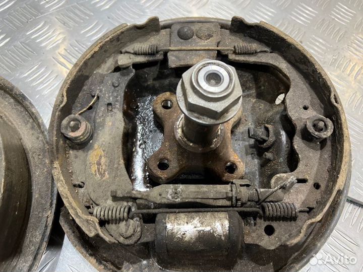 Тормозной механизм Renault Duster 1.6