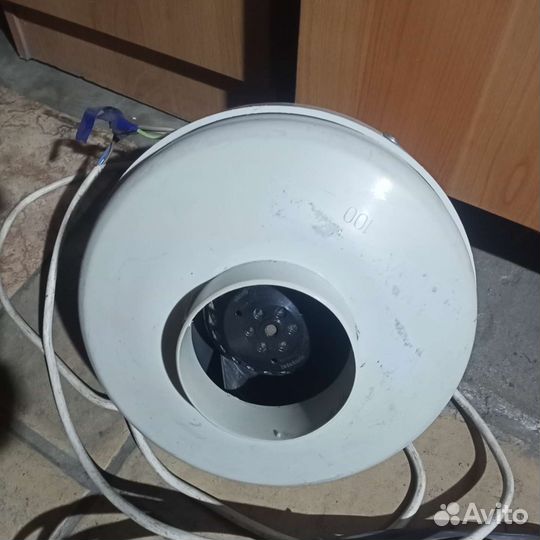 Вытяжка осевая, канальная Ф360