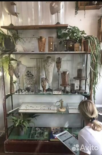 Совместная аренда для винтажной бижутерии