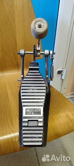 Педаль для бас барабана бочки Maxtone