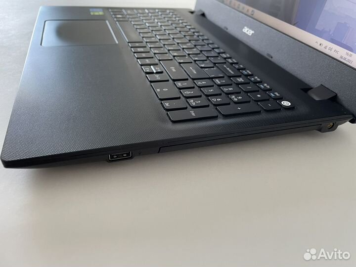 Игровой ноутбук Acer как новый/8gb/2видеокарты/SSD