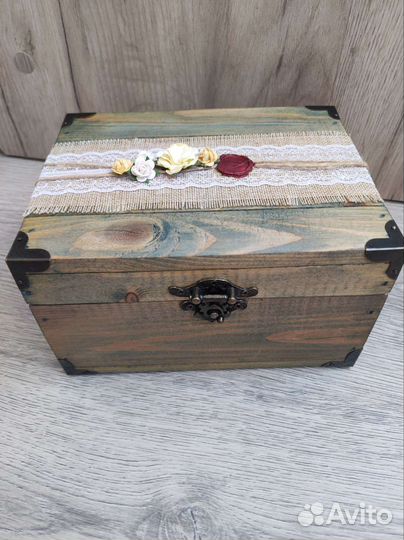 Шкатулка сундук