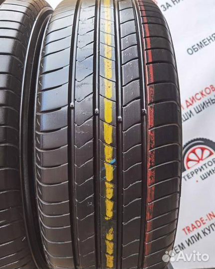 Kumho Ecsta HS51 215/60 R17 96H