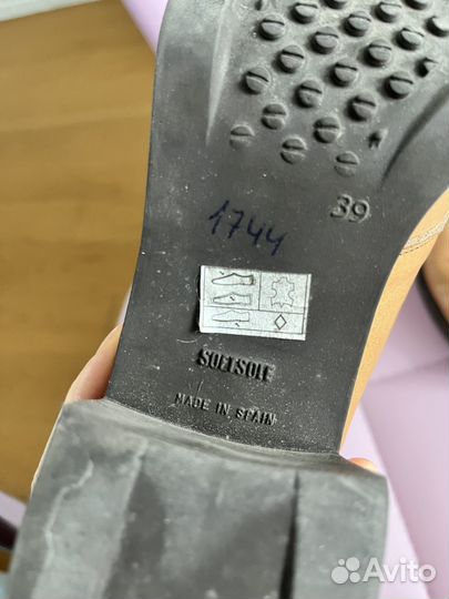 Ботинки женские кожаные бежевые 39