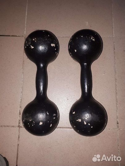 Гантели по 8кг